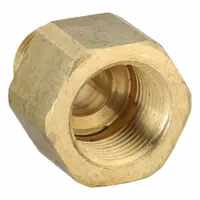 This straight pipe fitting connects or adapts piping in high-pressure fluid systems. It features a 3/4 in Female NPT threaded connection and a 1/2 in Male NPT threaded connection, with a maximum operating pressure of 1,000 psi