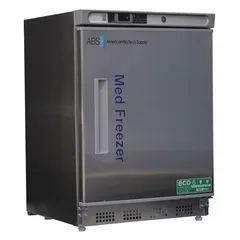 This undercounter pharmacy freezer provides 4.2 cu ft of storage capacity with a temperature range of -25°C to -15°C. It features manual defrost and a right-hinged door. Suitable for storing temperature-sensitive medications, vaccines, and biological samples in clinical or laboratory settings.