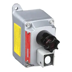 This push-button control station features a momentary action with Start/Stop legend and one pilot light. It is configured with one push button and a 1NO/1NC contact form, housed in a 3/4-inch dead-end hub enclosure. Suitable for industrial control applications requiring momentary start/stop operation.