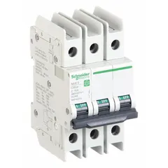 This SCHNEIDER miniature circuit breaker is a 15 A, C-Curve, 3-pole unit designed for DIN rail mounting. It has a maximum interrupting rating of 14 kA at 120/240 V AC and uses screw clamp terminals. Suitable for branch circuit protection in industrial and commercial panels, it is not rated for DC voltage.