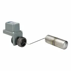 Side-mounted float switch with DPST-2NC contacts that close on rising liquid level. Features a 90° float rod angle and screw clamp electrical connection. Requires minimum media specific gravity of 0.85. Suitable for liquid level detection in industrial tanks and vessels.