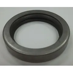 Replacement seal for Milwaukee drills. Prevents lubricant leakage and keeps debris out of the gearcase. Used in construction and industrial drilling applications to extend tool life.