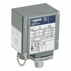 Pressure switch from the 9012G Series with a pressure range of 1.5 psi to 75 psi. Features a single 1/4-18" FNPT pressure connection port. Designed for machine tool applications requiring resistance to liquids and corrosion.