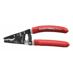 Anvil-style cable cutter with a steel handle, designed for cutting copper electrical cable up to 8 AWG maximum diameter. Suitable for electrical and data cable cutting tasks in industrial, commercial, and maintenance settings.