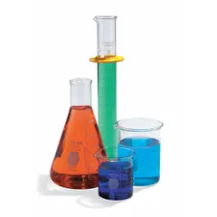 This 250 mL graduated cylinder is Class B glass, calibrated to deliver (TD) with 2 mL graduation increments. It meets ASTM E1272 and USP Type I specifications and includes a bumper for protection. Suitable for general liquid measurement in laboratory settings.