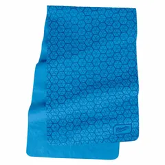 This evaporative-cooling neck wrap is made of PVA material and activated by water immersion to provide cooling for up to 4 hours. The blue wrap features a snowflake pattern and has no closure, making it suitable for use in hot work environments such as construction sites or outdoor jobsites.