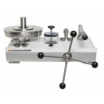 FLUKE Hydraulic Deadweight Tester: Hydraulic Deadweight Tester, AC Adapter, Adapters - Oil-Operated Dual PCU Hydraulic Deadweight Testers