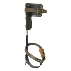 This pole-climber kit includes steel gaffs 1 1/2 in length with a 17° angle, leather pads, and nylon straps. It has a 17 in minimum climber length and is designed for use with model 8210. Suitable for climbing wood poles in utility and line work applications.