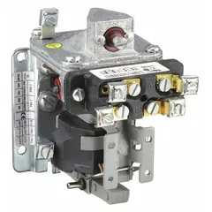 Front-mounted IEC off-delay timer with pneumatic timing mechanism. Timing range 0.1 to 60 seconds, 1 normally open and 1 normally closed contact, 110/120V AC coil, maximum voltage rating 600V AC. Used in industrial control panels to delay de-energization of loads after control signal removal, commonly applied in motor starters, conveyor systems, and HVAC equipment for sequencing shutdowns or preventing rapid cycling.