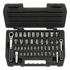 GEARWRENCH Socket Set: 1/4 in, 3/8 in Drive Size, 46 Pieces, (46) 6-Point, 2 (MPN 8946). Key specifications — attr1204464: GEARWRENCH; attr1204481: (46) 6-Point; attr1206533: 5/32 in to 3/4 in; attr1206566: 2; attr1227480: 1/4 in, 3/8 in.