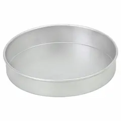 Round cake pan made of uncoated aluminized steel with a closed bead edge. Silver finish, solid construction, 6-inch diameter. Suitable for baking round cakes in commercial or home kitchens.