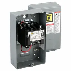 This enclosed non-reversing NEMA magnetic contactor features 3 poles, NEMA Size 0, and an 18 A rating at 120V AC. It is used for switching motor loads and other inductive loads in industrial control panels, HVAC systems, and conveyor lines.