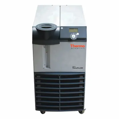 THERMO SCIENTIFIC Recirculating Chiller: 5°C, 2500 W, Refrigerated, 3.5 gpm Flow Rate, Turbine - Lab Chillers