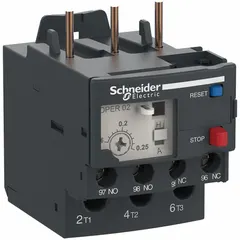 The SCHNEIDER DPER02 is a 3-pole IEC thermal overload relay with integrated bimetallic elements for motor protection. It features 1NO/1NC auxiliary contacts, phase loss sensitivity, and a maximum voltage rating of 690V AC. Screw clamp terminals facilitate connection. Compatible with TeSys Easy contactors (9 to 32 Amp models).