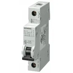 This Siemens miniature circuit breaker is a C-Curve, 1-pole unit rated at 30 A with a maximum interrupting rating of 14kA at 240V AC. It is UL489 listed for DIN rail mounting and features screw clamp terminals. Suitable for branch circuit protection in industrial control panels, HVAC equipment, and lighting systems, it handles both AC (240V) and DC (60V) applications.