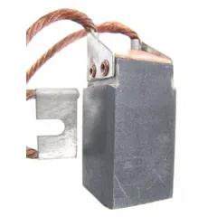 Carbon brush for conducting electrical current between stationary and rotating parts in motors. Compatible with models 61010361 and GE W404164P0001. Suitable for replacement in industrial motor applications.