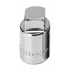 This 1/2" drive hand socket features a 5/8" SAE socket size with a male pipe plug design, standard type. It is used for tightening or loosening fasteners and sealing threaded pipe openings in mechanical repair and plumbing applications.