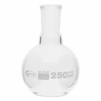 This 250 mL round boiling flask features a colorless body and is made from Type I borosilicate glass, offering high chemical durability and thermal resistance. It is compatible with a 24/40 stopper size, making it suitable for heating and boiling liquids in laboratory settings