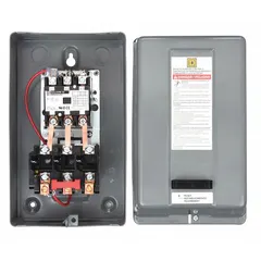This enclosed non-reversing magnetic motor starter from SQUARE D is rated for 40 A and features 3 poles with a 120V AC coil. It requires three thermal units (not included) for overload protection. Suitable for controlling and protecting motors in applications such as HVAC, pumps, and conveyors.