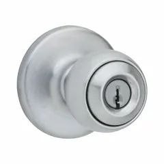 This KWIKSET office knob lockset features a chrome finish and rose-style trim. Designed for interior doors in commercial or institutional settings, it provides passage or privacy locking functions. Suitable for standard door thicknesses and prepared for ANSI bore preparation.