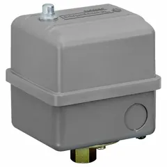 Diaphragm-actuated pressure switch for air and water systems. Pressure range 40 psi to 200 psi with 1/4" FNPS connection. Suitable for pump, compressor, and HVAC control applications.