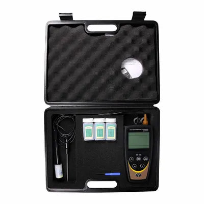 OAKTON EC 100 Portable Conductivity Meter, ±1% FS Accuracy, 0 to 199.9 µS/cm - Handheld Conductivity Meters
