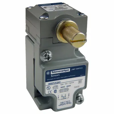 TELEMECANIQUE SENSORS Plug-In Limit Switch: Roller Lever, Metallic, Maintained, Plug-In - Rotary-Motion Limit Switches without Levers