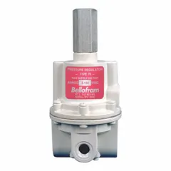 High-flow industrial pressure regulator with relieving design, 1/2 in NPT female connection, and adjustable output from 0 psi to 2 psi. Suitable for precise pressure control in compressed air systems, pneumatic controls, and low-pressure circuits.