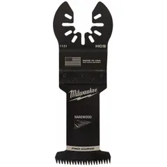 This open-back universal OIS mounted blade is made of steel and designed for fast cutting. With an overall length of 4 1/16 in, it is suitable for flush cuts, plunge cuts, and detail work in woodworking and renovation applications.