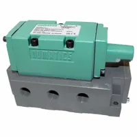 Pilot Air Control Valve: Remote Pilot, Four-Way / Two-Position, 4 Coefficient of Volume (Cv) (MPN 553JA431O000000)