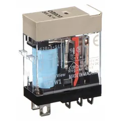 Plug-in relay from the G2RS Series with a square base and flat pin shape. Features a 24V DC coil, SPDT contact configuration, and 10 A current rating at 30V DC for resistive loads. Equipped with 5 quick-connect terminals for socket mounting. Suitable for switching loads in control panels, automation systems, and HVAC equipment.