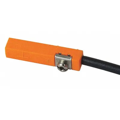 IFM T-Slot Pneumatic Cylinder Position Sensor: MK5140, AMR, 10-30V DC, 3 Wires - Pneumatic Position Sensors
