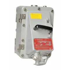 Three-phase, 30 A, 4-pole, 3-wire mechanical interlock with FD 600V AC circuit breaker for Class II hazardous locations. Prevents hot plugging by mechanically interlocking the switch and circuit breaker. Does not support reverse service.