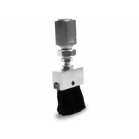 This shank brush functions as a chain oiler and applicator for targeted lubrication of industrial chains. It is used to apply lubricant precisely to chain links, reducing wear and extending equipment life in manufacturing, material handling, and conveyor systems
