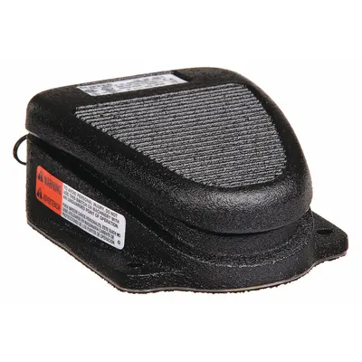 LINEMASTER Foot Switch: Clipper Series, 1 Pedals, Momentary - Single-Pedal Foot Switches