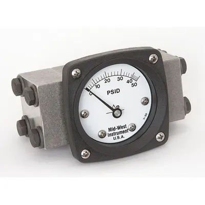 MIDWEST INSTRUMENT Differential Pressure Gauge: Back, 1/4 in NPT Female, ±3-2-3% Gauge Accuracy - Medium & High Operating Pressure Differential Gauges