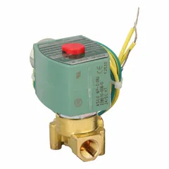This 2-way, 2-position normally closed solenoid valve features a brass body and is designed for high-flow applications. It operates on 24V DC and has a 1/4 in pipe size. Suitable for controlling water, air, and light oil in industrial automation, irrigation, and process control systems.