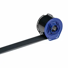 Black resin ribbon, 1 9/16 in x 984 ft, for i7500 printer series. Solvent-resistant and RoHS compliant (2015/863). Suitable for industrial labeling in environments requiring resistance to solvents and abrasion.
