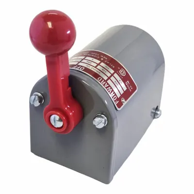RELAY AND CONTROL CORP. Drum Switch: 2 Pole, Three Phase, Momentary, Reversing - Drum Switches
