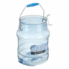 Polycarbonate ice tote with Snap-Tight door for transporting and storing ice. Blue, 20 lb capacity, dimensions 14 in deep, 15 in high, 12 1/2 in wide. Suitable for commercial kitchens, bars, and catering.